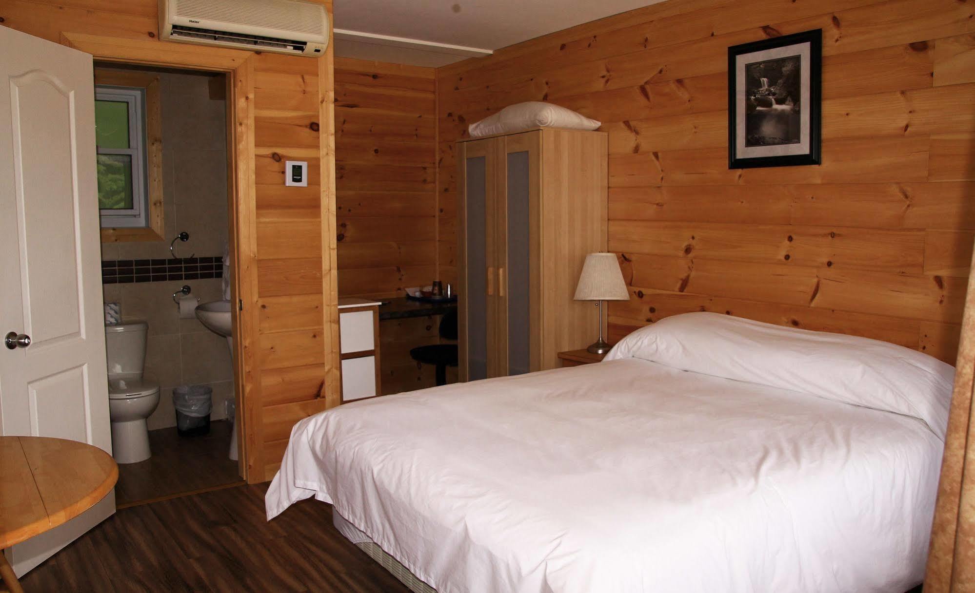 Motel 149 Mont-Tremblant Exterior foto