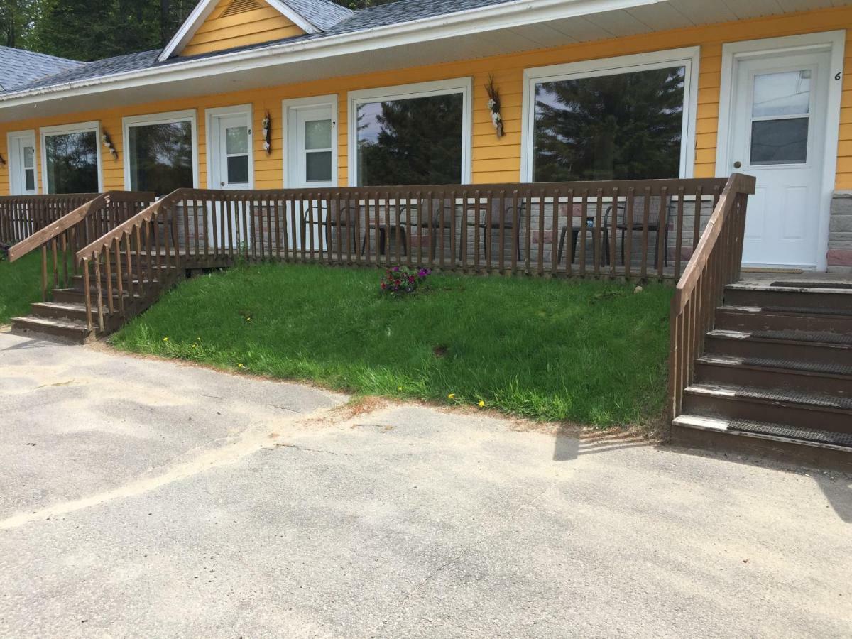 Motel 149 Mont-Tremblant Exterior foto